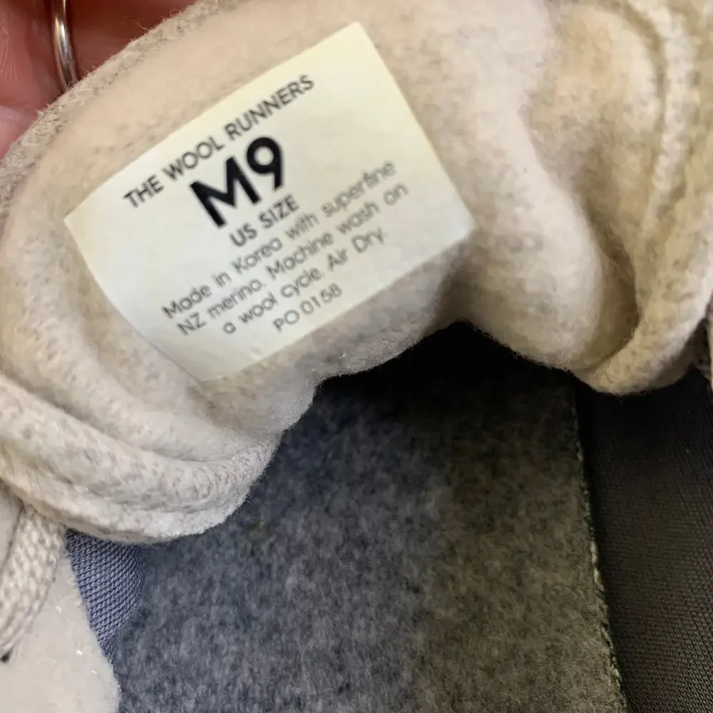 Allbirds Mens 9 Wool Runners Beige Sand Sneakers Shoes Lace Up Athletic Comfort